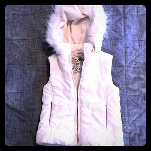 EUC GIRLS CHILDREN’S PLACE PUFFER VEST. SIZE XS.